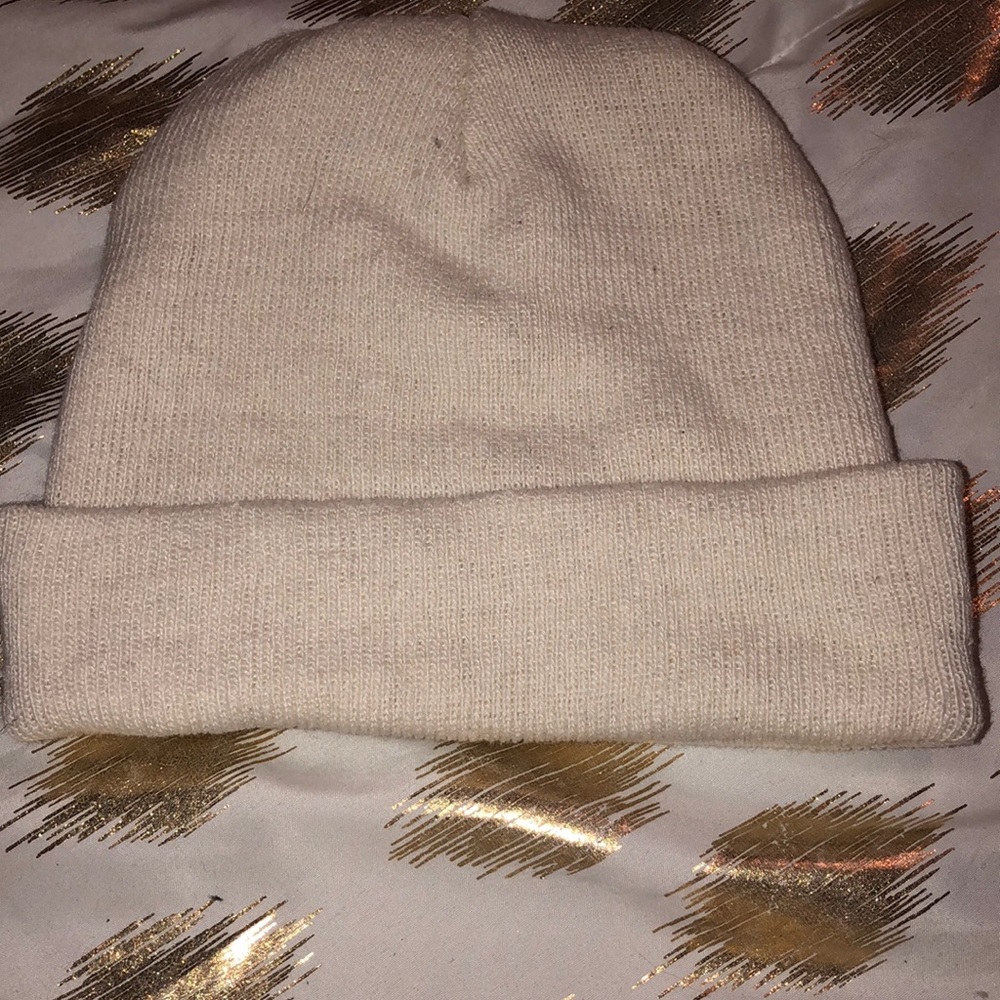 Cream basic beanie - Picture 2 of 4